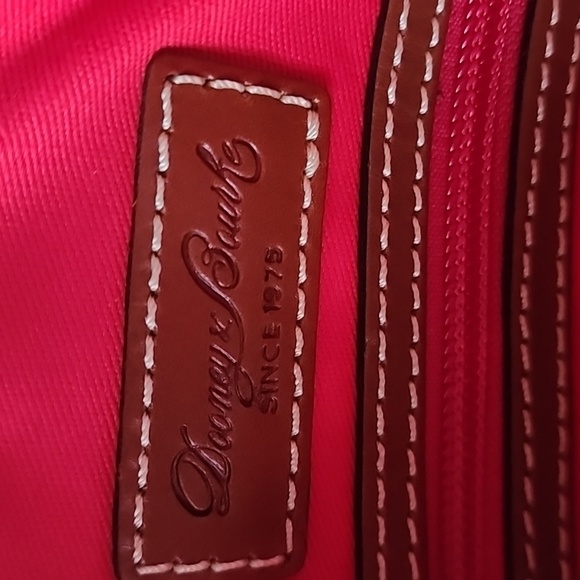 NWT. Dooney and Bourke Crossbody Purse. - Picture 9 of 15
